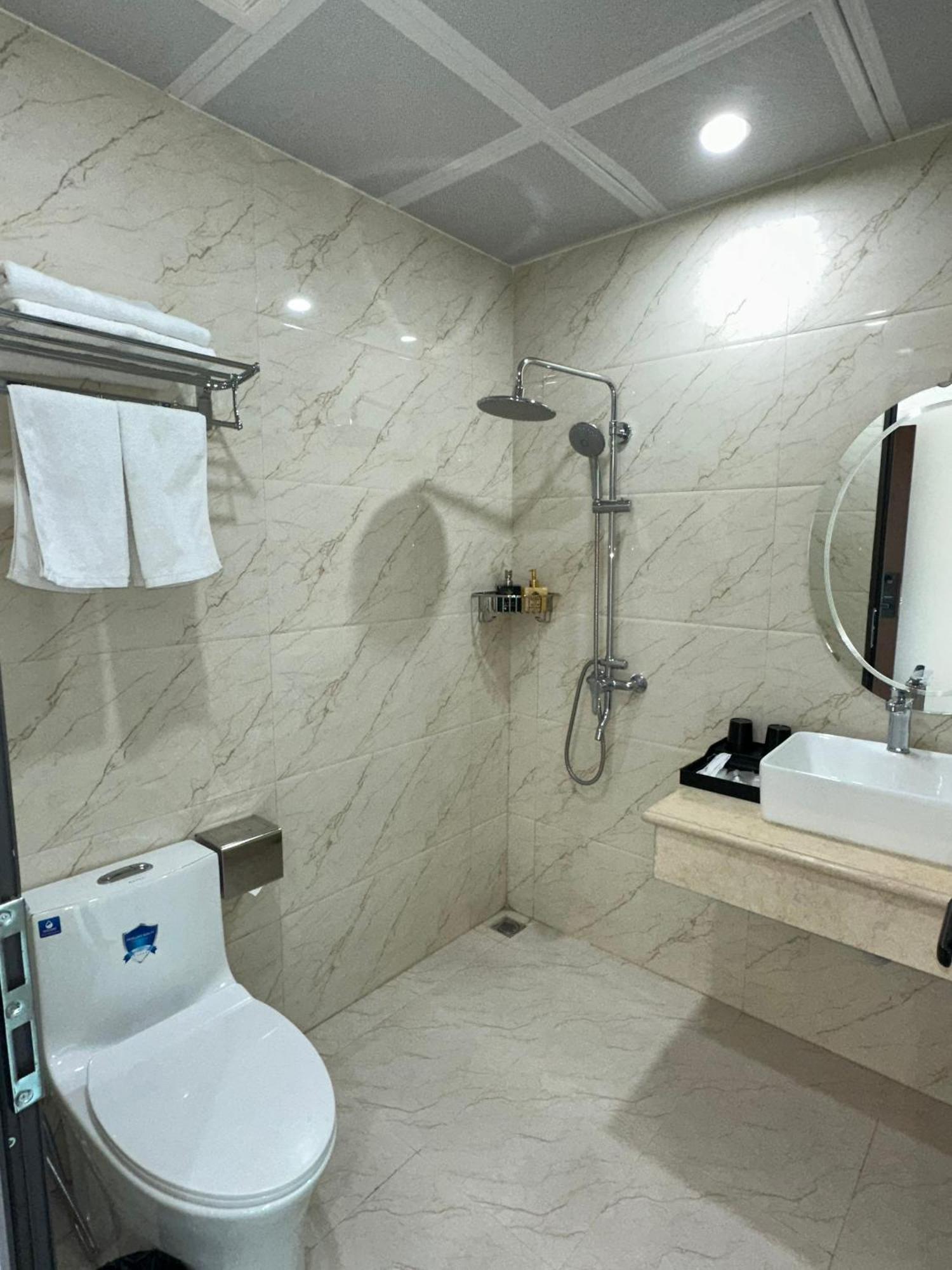 Vinh Khang Ha Long Hotel Екстер'єр фото